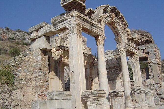 ALL INCLUSIVE Private Ephesus, The House of Mary, Sirince Village - The Temple of Artemis: a short stop with a big name