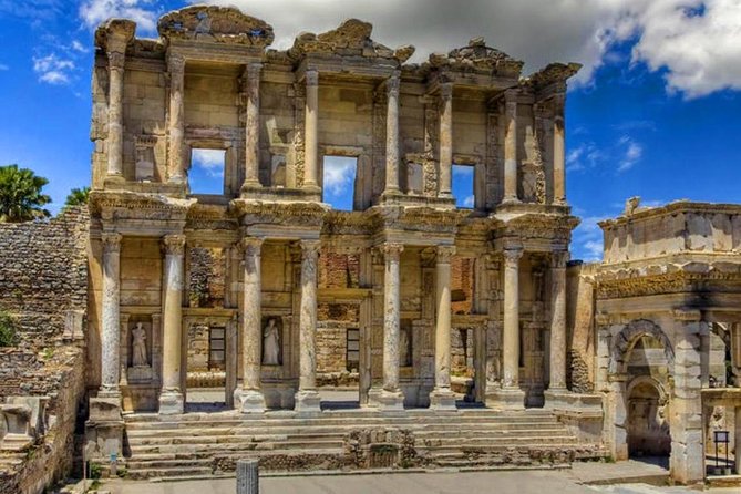 BEST OF EPHESUS TOUR - A quieter pause at the House of the Virgin Mary