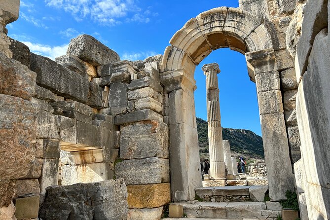 Ephesus and Virgin Mary Tour with Skip the Line, Lunch incl. - Pace, group size, and practical planning