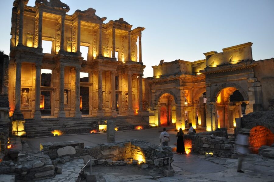 Ephesus Bible Study Tour from Kusadasi or Izmir - Walking the Marble Road in ancient Ephesus