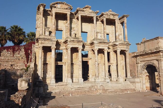 Ephesus Walking Tour - The Library of Celsus and the Roman city around it