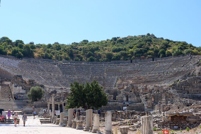 FROM IZMIR Cruise Port: Ephesus and Mary's House Private Tour - The drive sets the scene