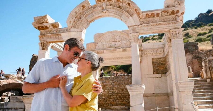 From Kusadasi or Izmir: Ephesus Private Tour - A private day built around Ephesus