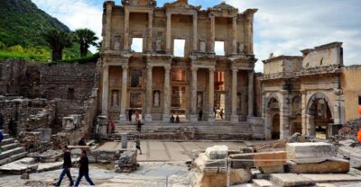From Kusadasi or Selcuk: Full-Day Ephesus Tour with Lunch