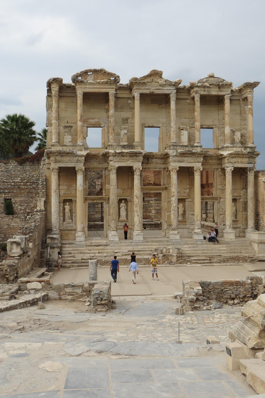 Guided Icmeler Ephesus Tour w/ Breakfast & Lunch - The Temple of Artemis and the schedule’s gray area