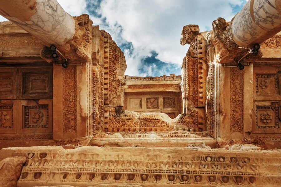Kusadasi: Ephesus & House of Virgin Mary Fully Guided Tour - The Celsus Library and the monuments around it