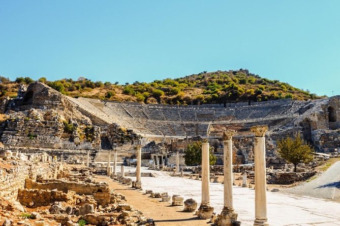 Kusadasi Shore Excursion: Ephesus Sightseeing Tour with Lunch - Port timing, walking, and what to bring