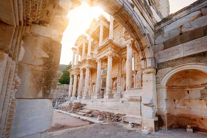 NEW: Private The Most Detailed Ephesus Shore Excursion / with Lunch - Lunch, the guide and the occasional sales stop