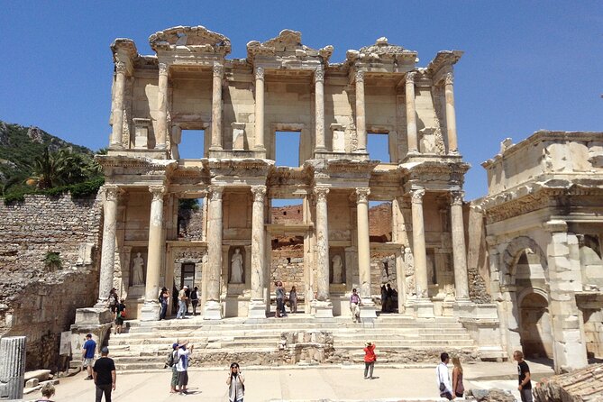 Private Ephesus and Artemis Temple Half Day Tour / On Time Return - Two hours among the remains of Ephesus