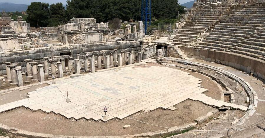 Private Ephesus tour for Cruise Guests w/SkipTheLineTickets - Walking the streets of Ephesus