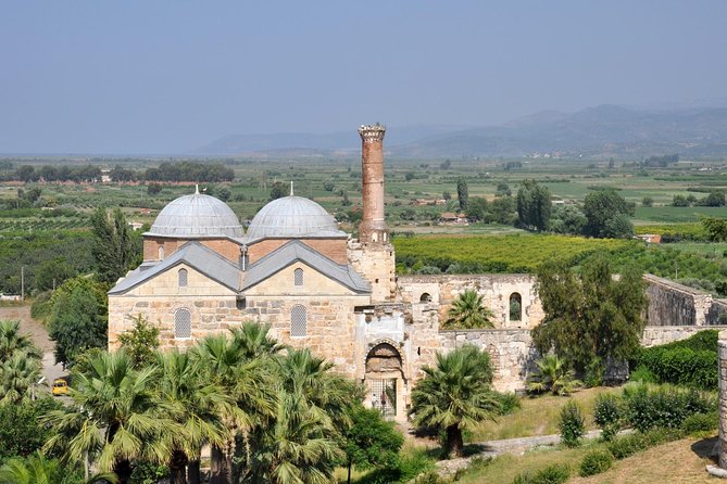 SKIP-THE-LINE: Group or Private Ephesus & Artemis Tour with LUNCH - Guides and transport shape the day