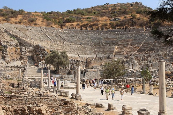 Top-Rated Ephesus and House of Virgin Mary Tour for Cruisers - The House of Mary is quiet and brief